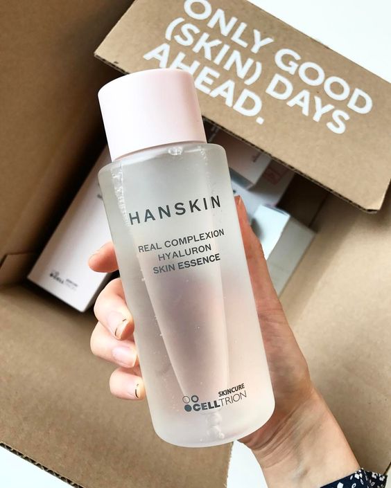 Hanskin Hyaluron Skin Essence Soko Glam