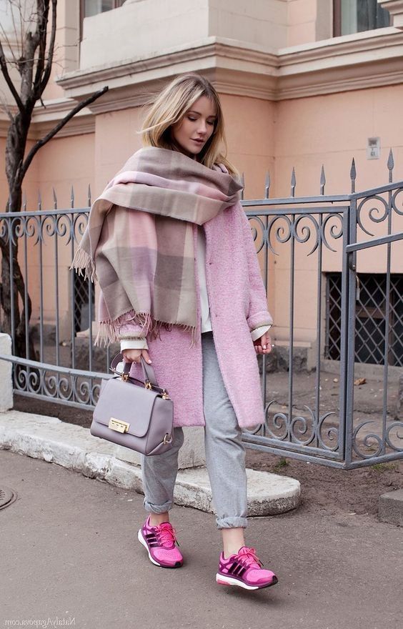 Winter outfit ideas in pink