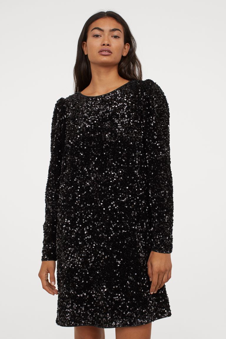 Best Dresses To Shop For Holiday By H&M