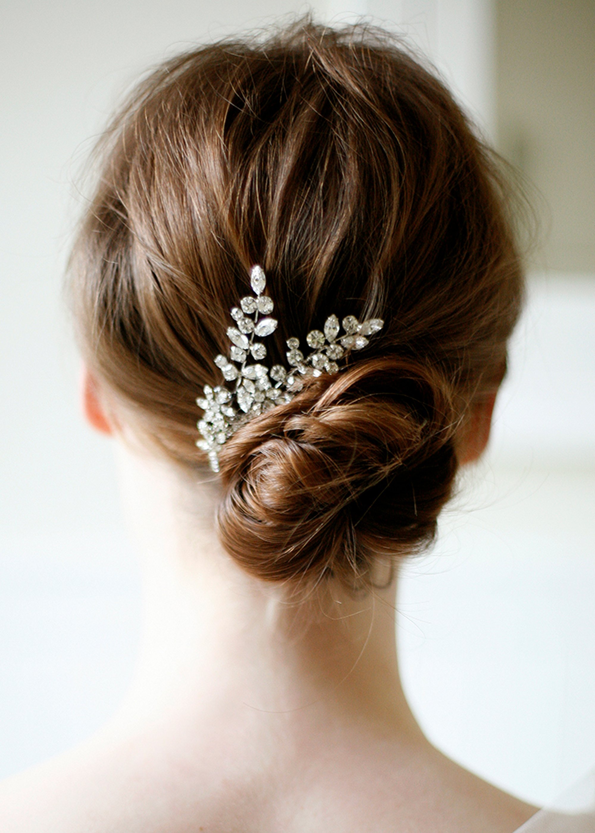 Minimalist Bride Hairstyle Look Ideas