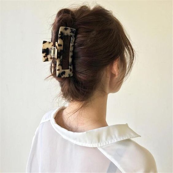 Trend Claw Clips- This Year's Most Wanted Hair Accessory Item